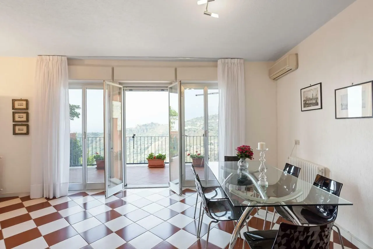 Taormina Apartment With Panoramic View 意大利