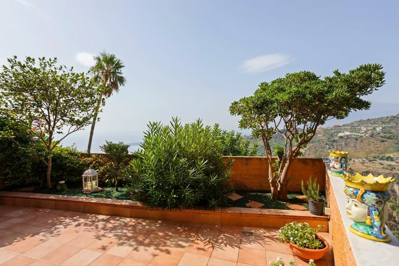 Taormina Apartment With Panoramic View